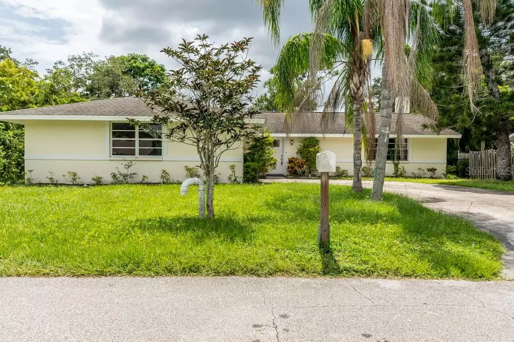 Sarasota, FL 34231,2144 OAK TER