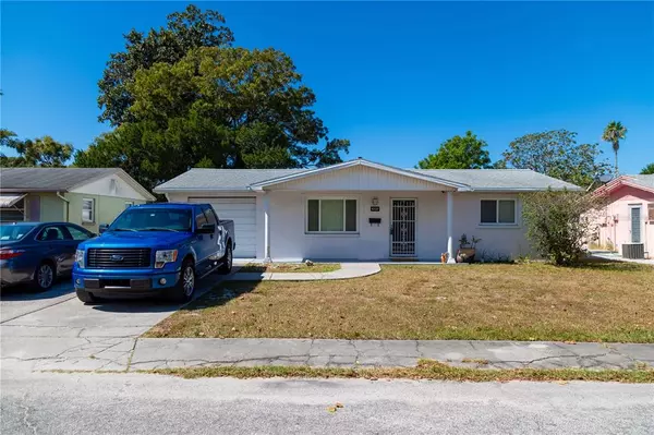 1037 SAXON LN, Holiday, FL 34691