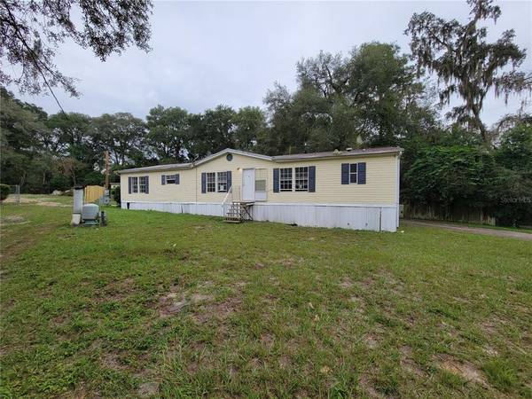 12641 IDLEWOOD DR, Thonotosassa, FL 33592