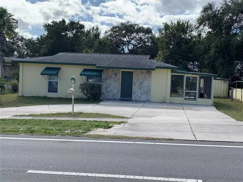 7120 SPRING HILL DR, Spring Hill, FL 34606