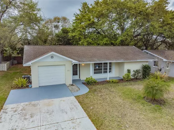 Port Richey, FL 34668,8624 WINDING WOOD DR