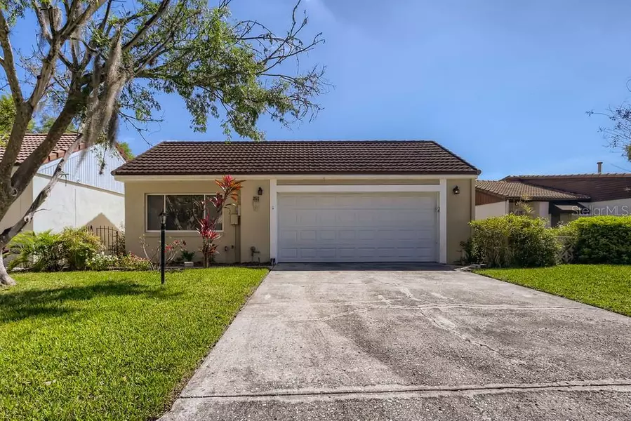 252 ROSA ROJO, Winter Haven, FL 33884