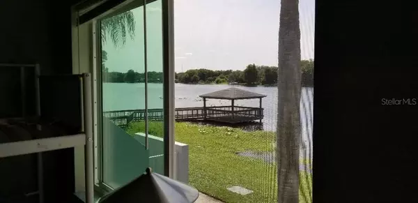 Tampa, FL 33617,4140 DOLPHIN DR #208