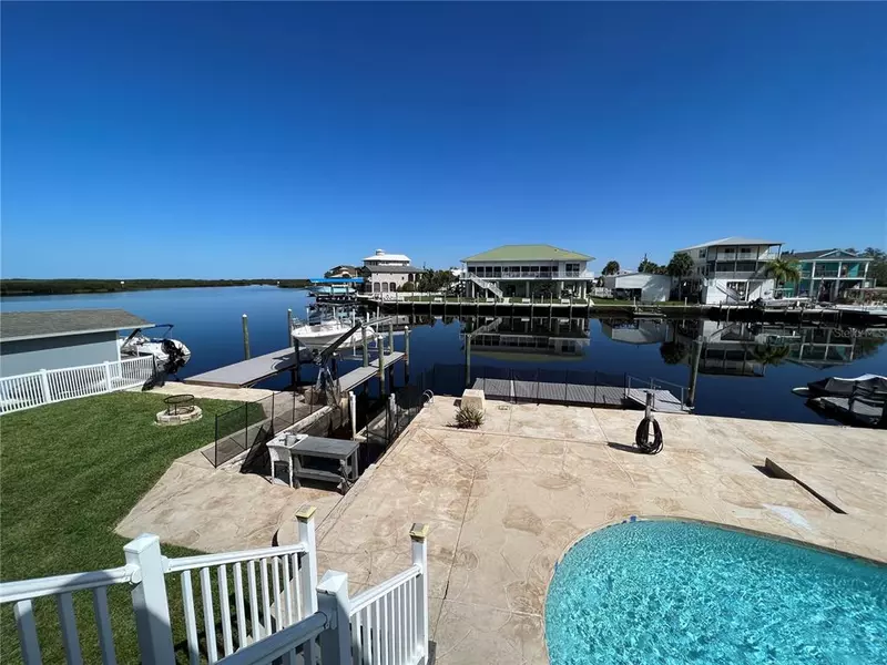 3337 MANGROVE DR, Hernando Beach, FL 34607