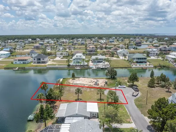 Hernando Beach, FL 34607,3186 HIBISCUS DR