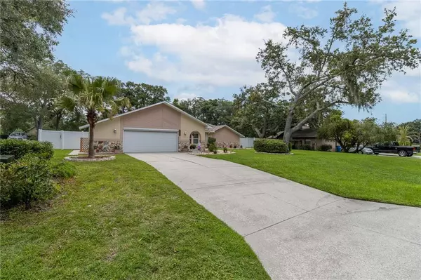 Spring Hill, FL 34608,2115 BREEZY WAY