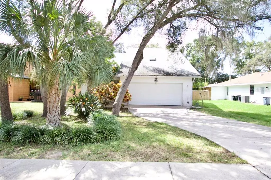 Tarpon Springs, FL 34689,1417 POINSETTIA AVE