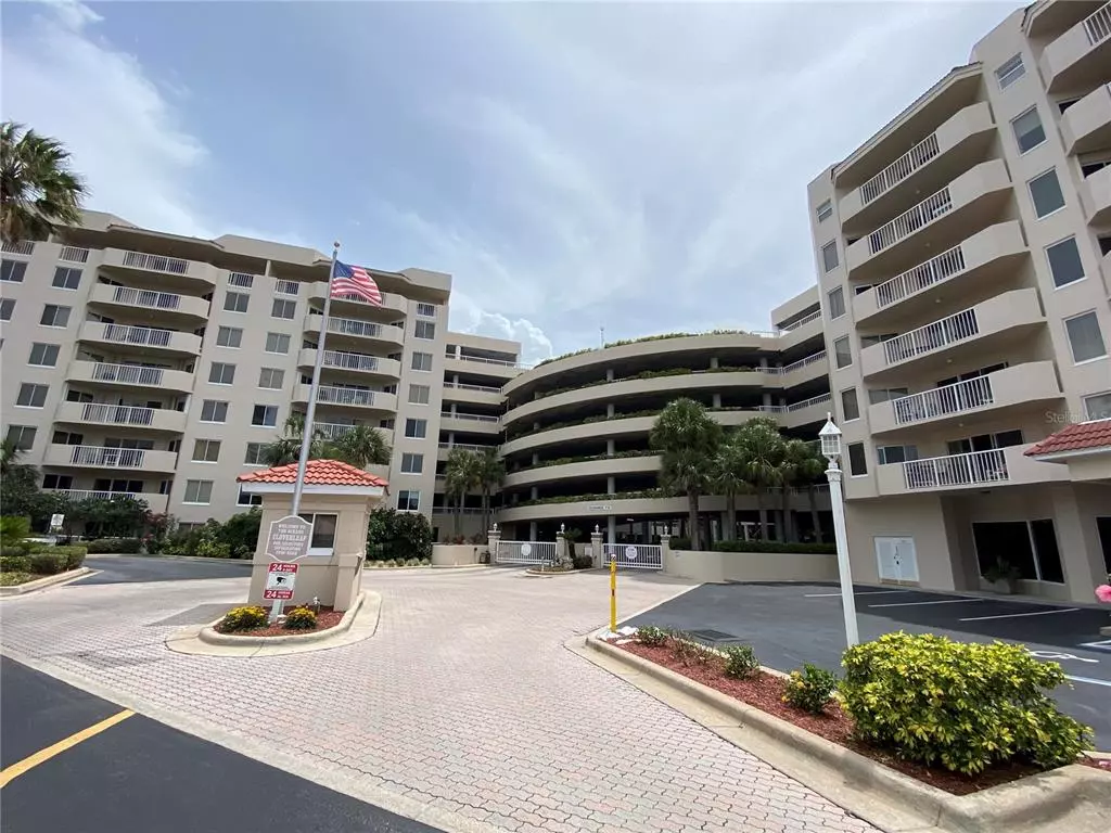 Daytona Beach Shores, FL 32118,3 OCEANS WEST BLVD #2D5