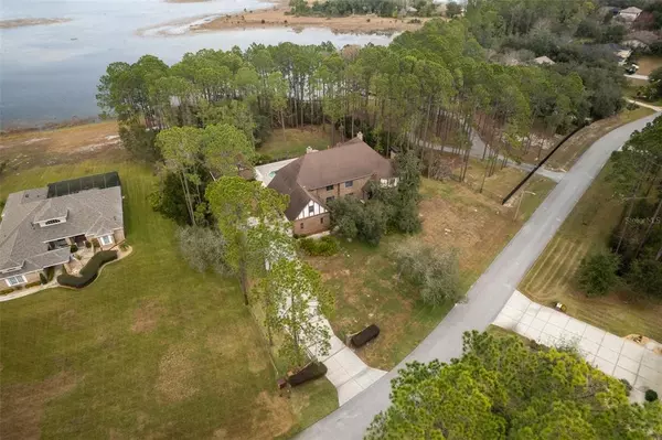 Weeki Wachee, FL 34613,10257 WATERS EDGE CT