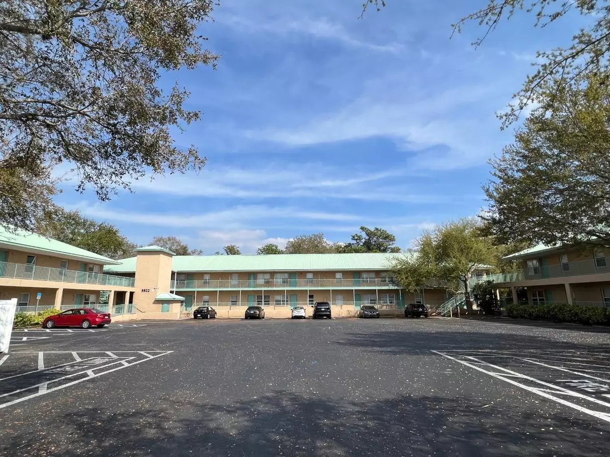 New Port Richey, FL 34653,5822 CONGRESS ST #101