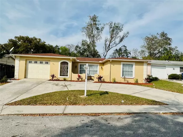 9935 WOODRIDGE CT, Port Richey, FL 34668