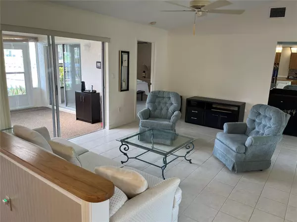 Weeki Wachee, FL 34613,7569 HEATHER WALK DR