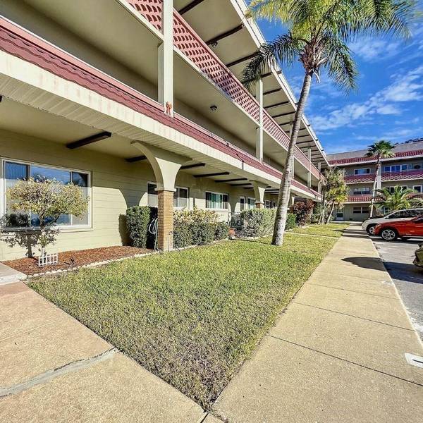 2073 DENMARK ST #37, Clearwater, FL 33763