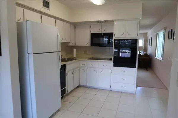 Clearwater, FL 33763,2385 TAHITIAN LN #27