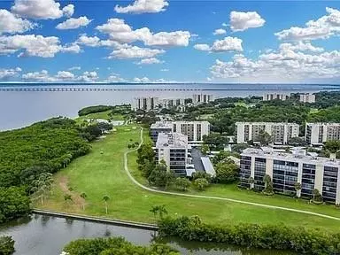 Clearwater, FL 33760,3300 COVE CAY DR #6E