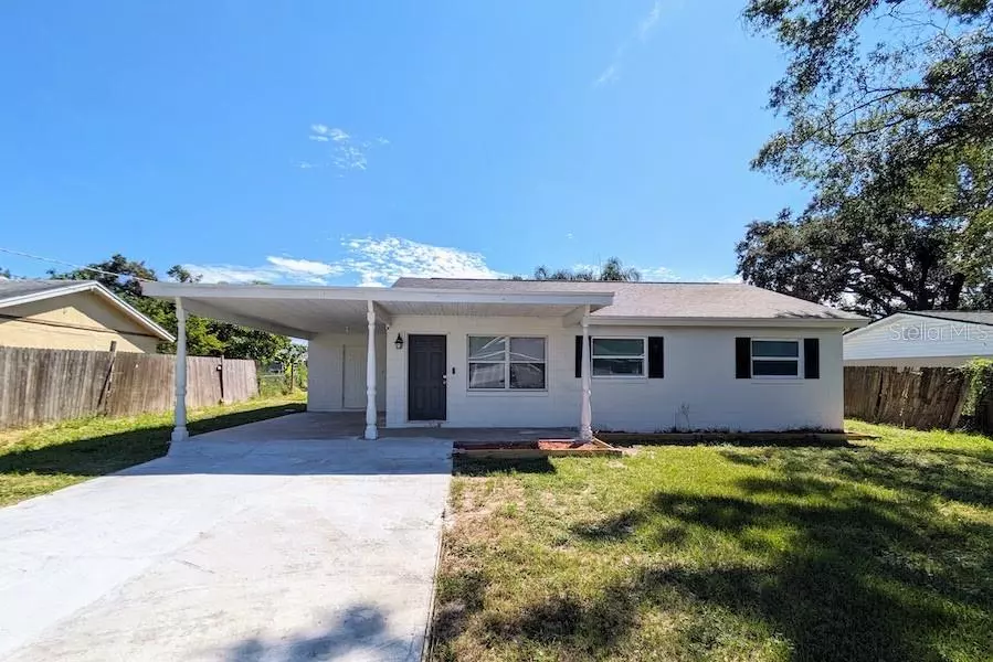 1098 CAREFREE COVE DR, Winter Haven, FL 33881