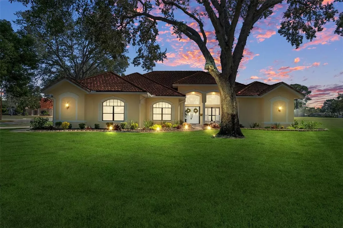 Weeki Wachee, FL 34613,10040 TWELVE OAKS CT