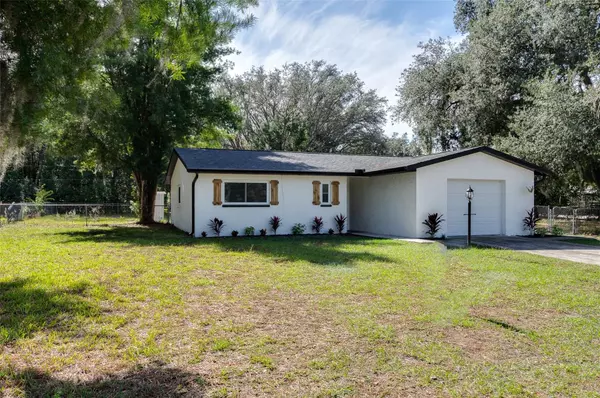 Zephyrhills, FL 33542,37732 SILVER PINES AVE