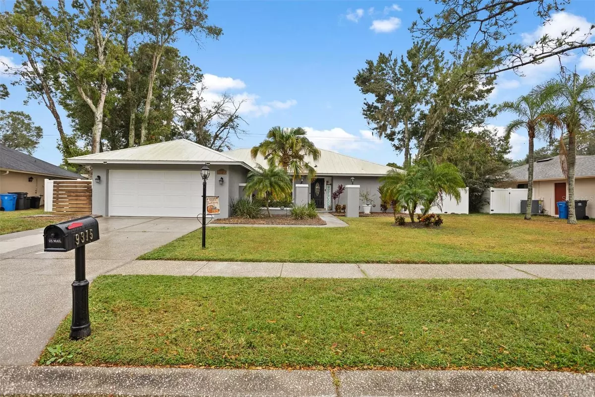 Tampa, FL 33647,9315 PEBBLE CREEK DR