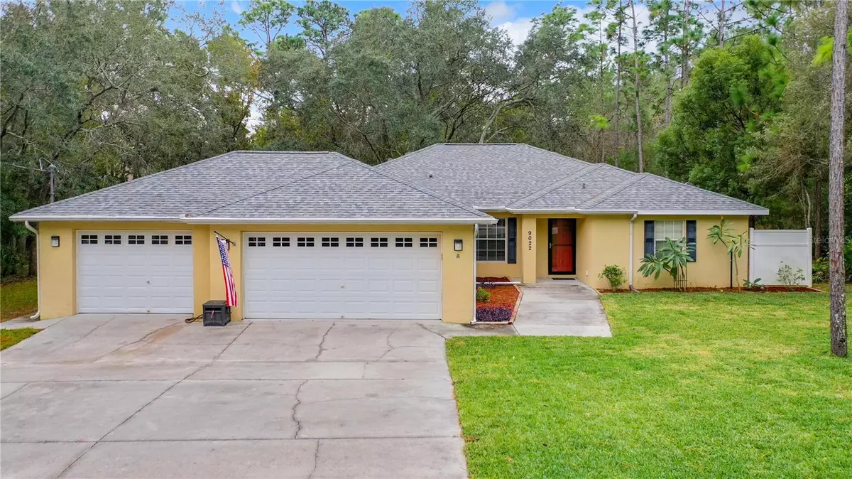 Weeki Wachee, FL 34613,9022 LONG LAKE AVE