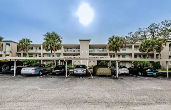 Dunedin, FL 34698,841 PATRICIA AVE #105