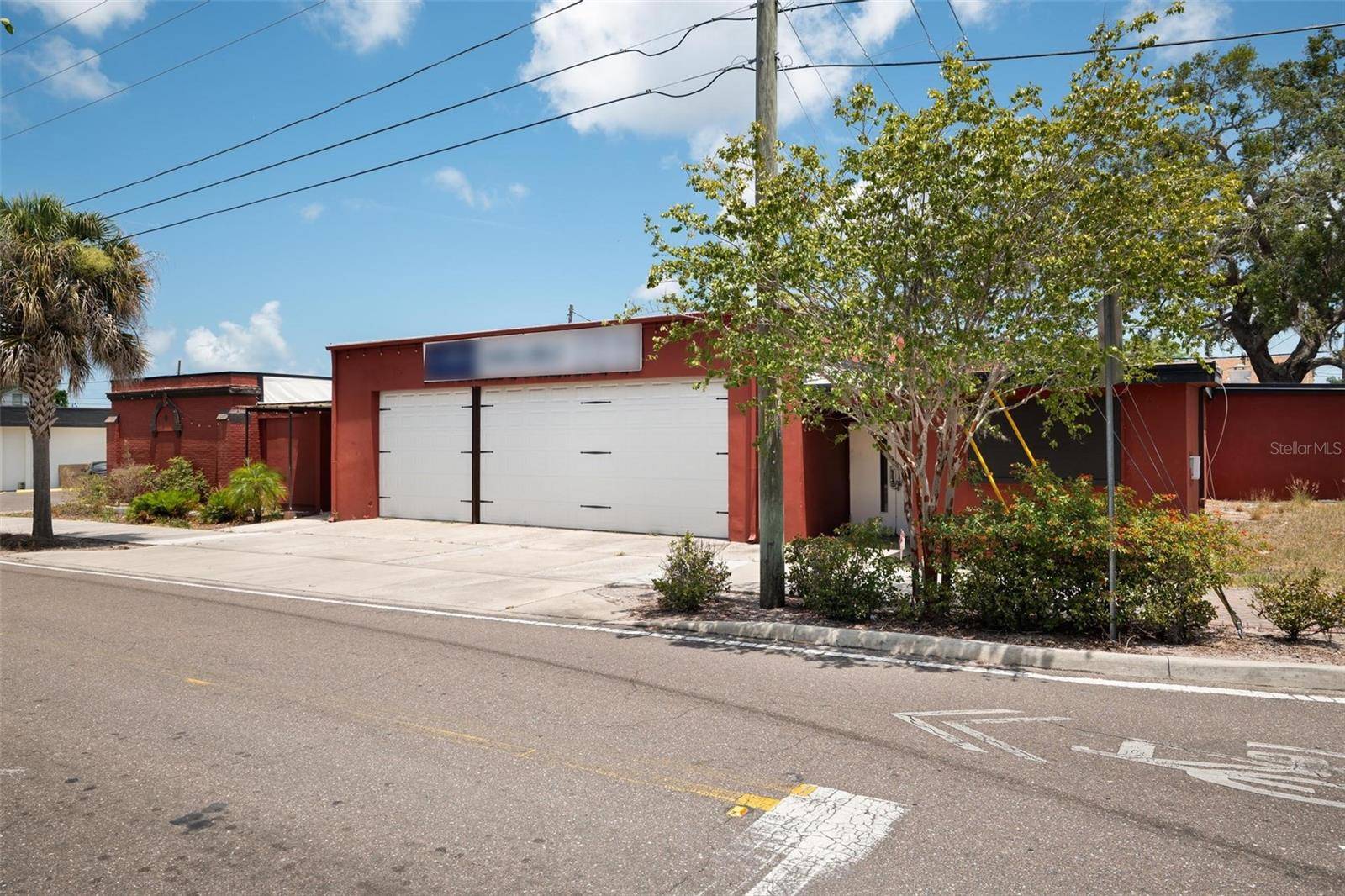 325 E LEMON ST, Tarpon Springs, FL 34689