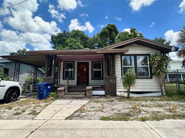 1014 E LAKE AVE,  Tampa,  FL 33605