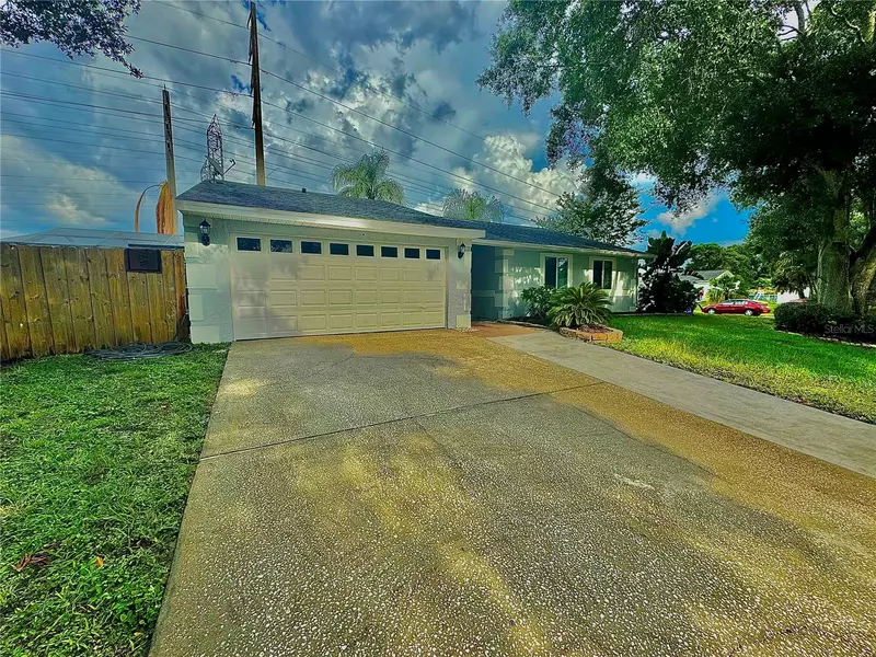 206 SANDWATER LN, Oldsmar, FL 34677