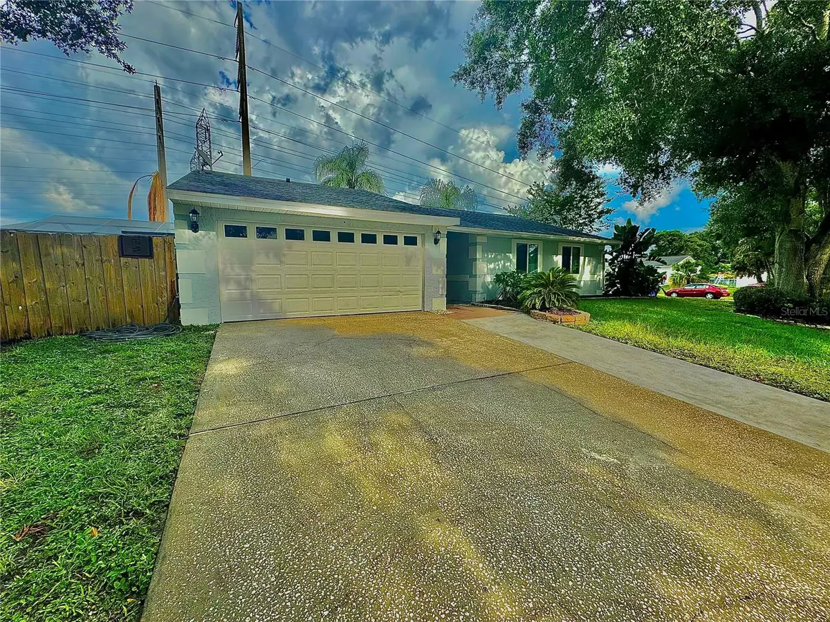 Oldsmar, FL 34677,206 SANDWATER LN