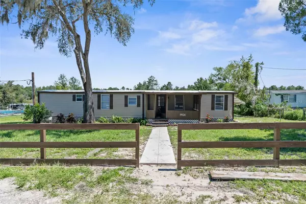 Weeki Wachee, FL 34613,9926 LAKE DR