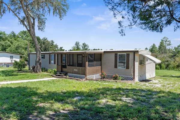 Weeki Wachee, FL 34613,9926 LAKE DR