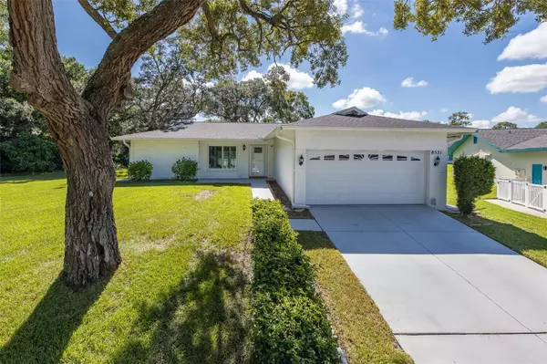 Port Richey, FL 34668,8521 CEDARVIEW CT