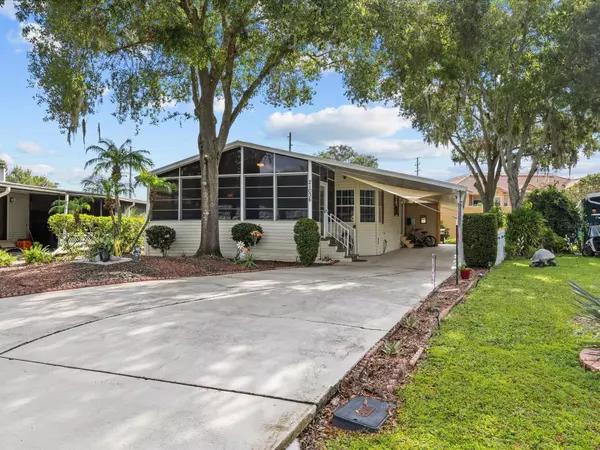 21036 LITTLE MAGENS LOOP, Lutz, FL 33558