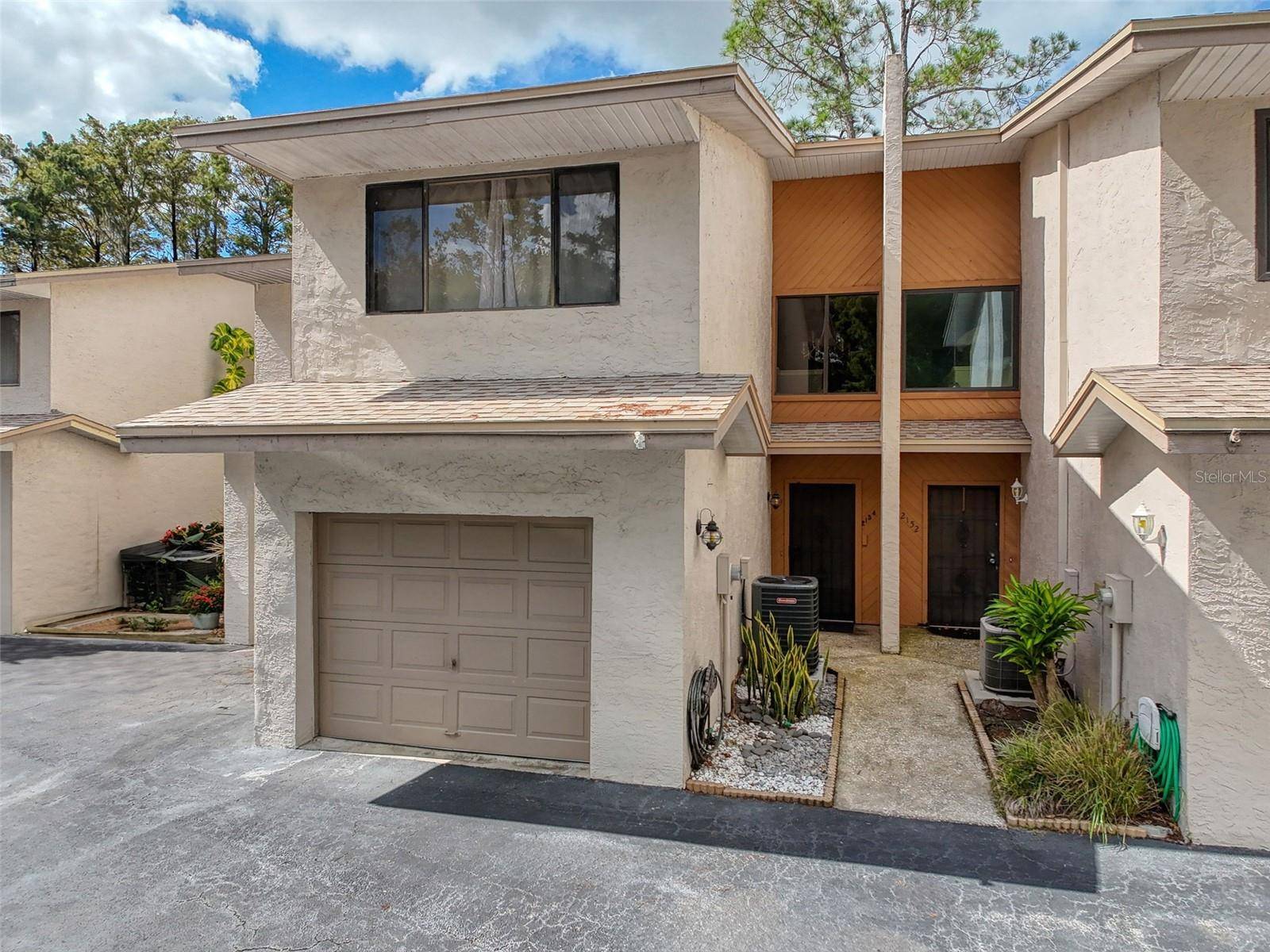 Tarpon Springs, FL 34688,2154 TARPON LANDINGS DR