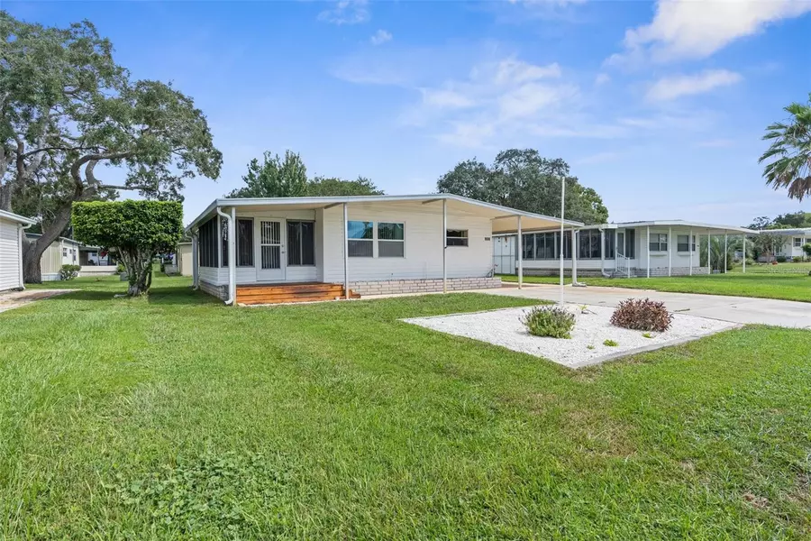 8036 WESTERN CIRCLE DR, Brooksville, FL 34613