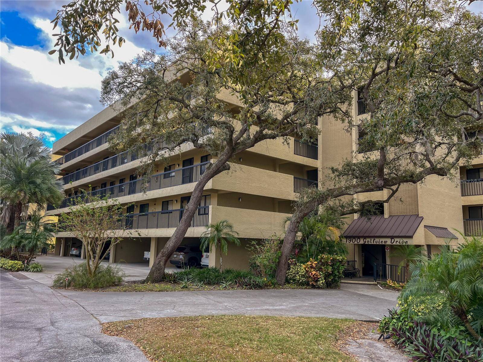 1942 GOLFVIEW DR #1942, Tarpon Springs, FL 34689