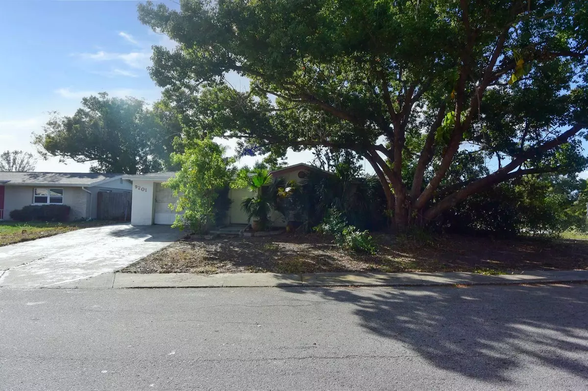 Port Richey, FL 34668,9201 HUNT CLUB LN