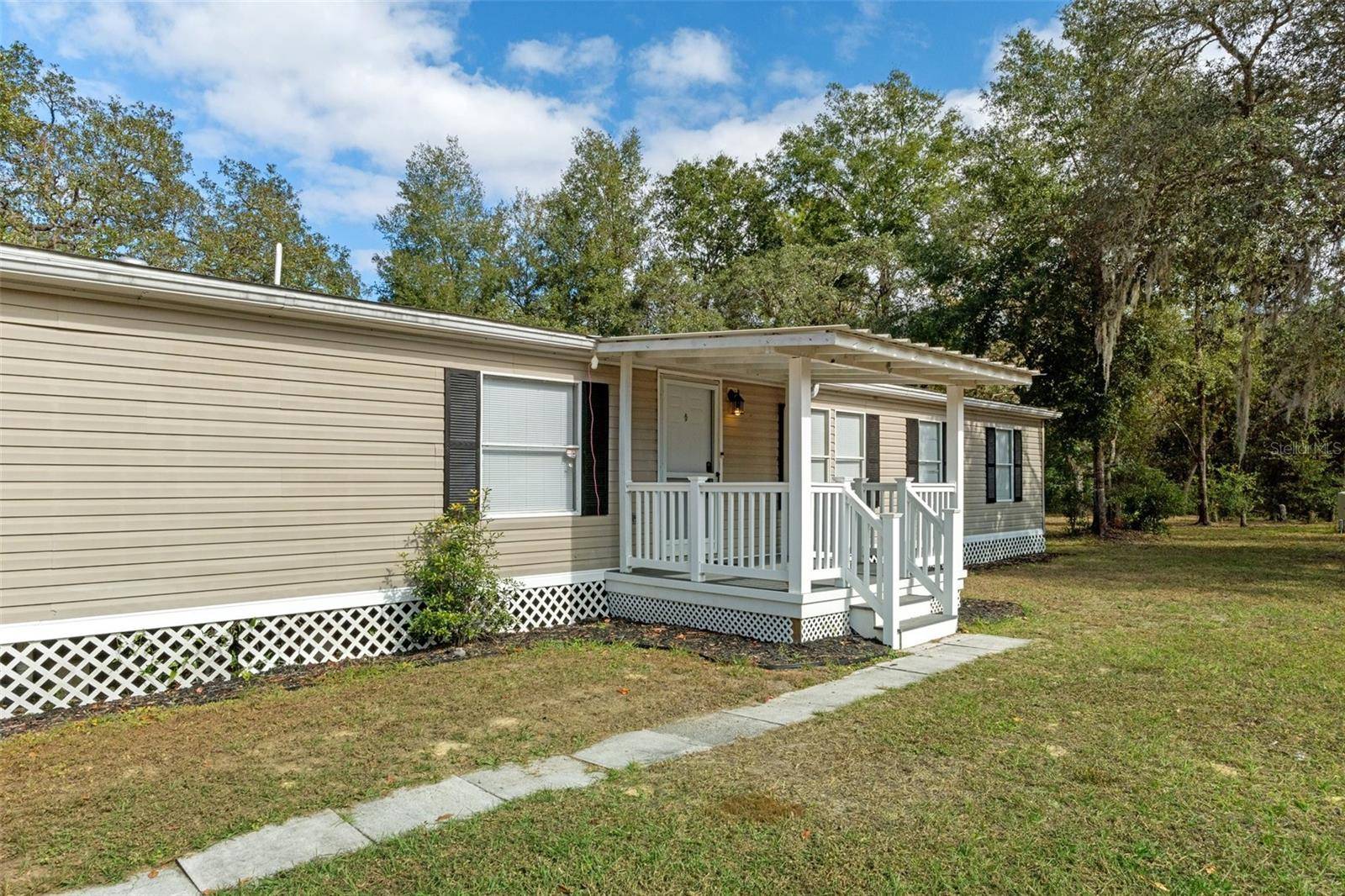 Hernando, FL 34442,617 E WINNETKA ST