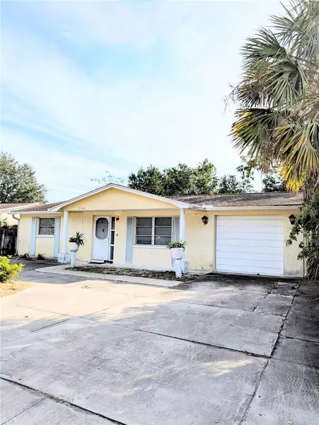 3334 FAIRMOUNT DR, Holiday, FL 34691