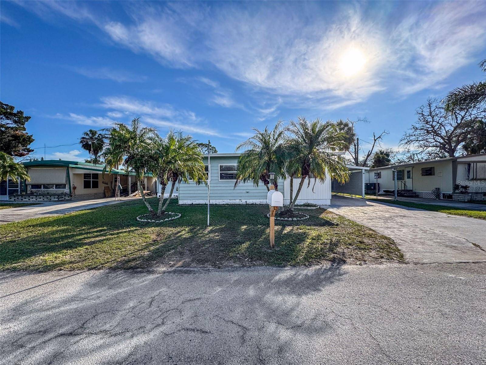 6832 EDGEWATER DR,  New Port Richey,  FL 34652