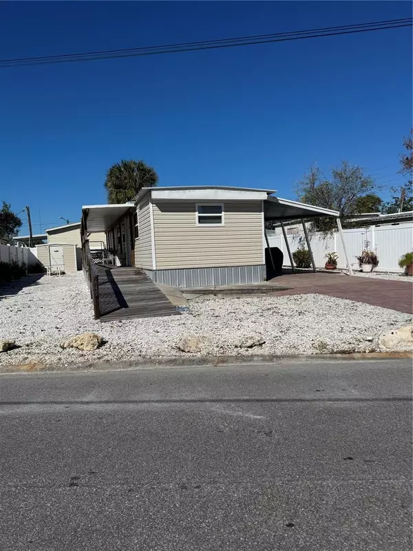 645 RIVER VILLAGE DR, Tarpon Springs, FL 34689