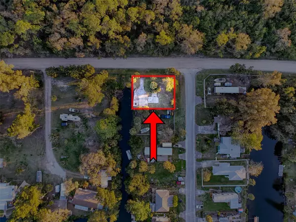 Hudson, FL 34667,7215 STEVENS DR