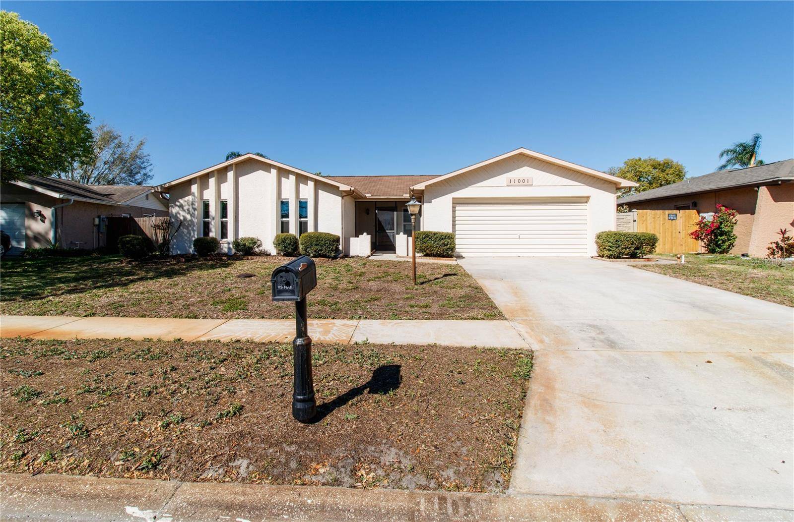 11001 PEPPERTREE LN, Port Richey, FL 34668