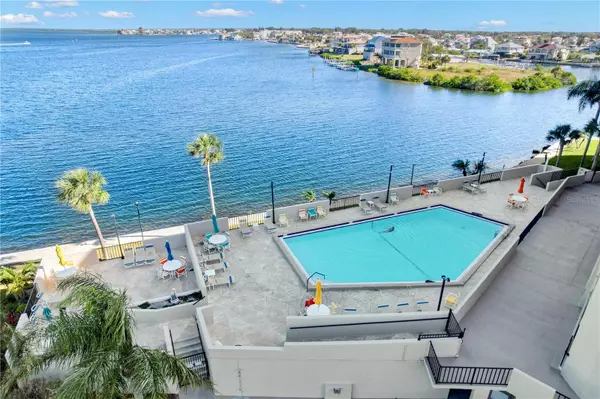 Hudson, FL 34667,6035 SEA RANCH DR #305