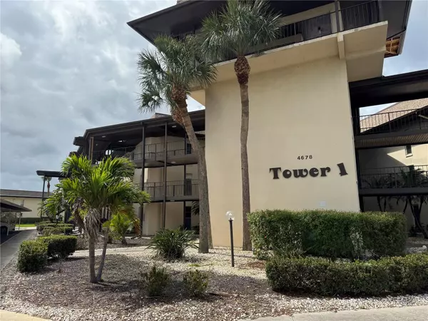 New Port Richey, FL 34652,4678 MARINE Pkwy #305