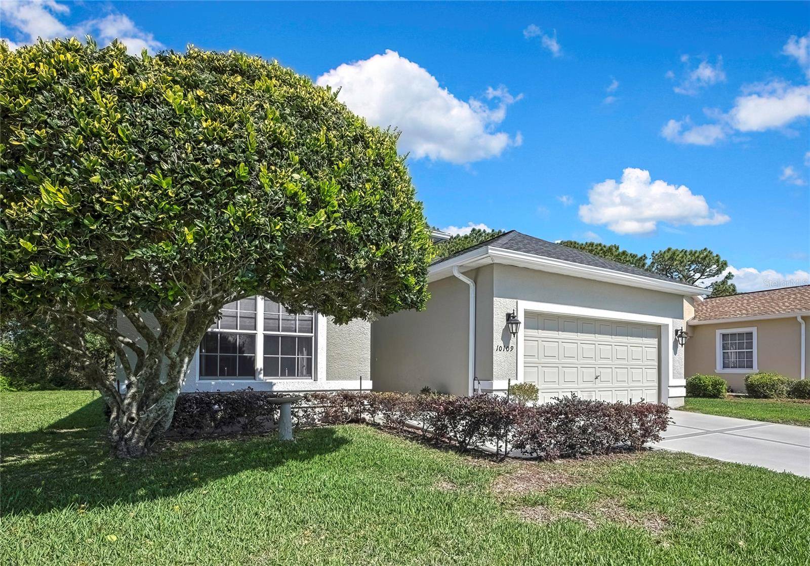 Spring Hill, FL 34613,10109 HOLLY BERRY DR