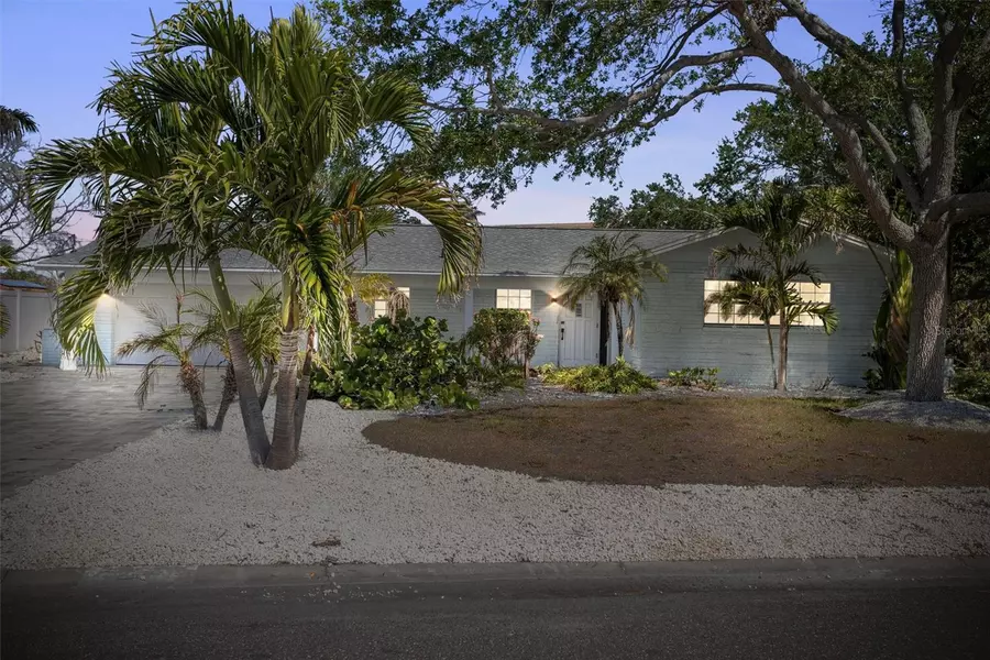 10001 S YACHT CLUB DR, Treasure Island, FL 33706