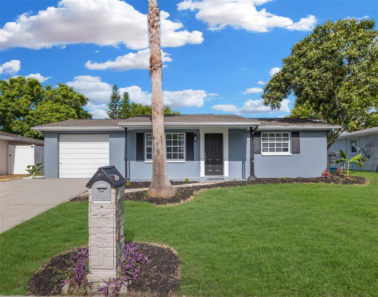 9141 GREENBRIAR LN, Port Richey, FL 34668