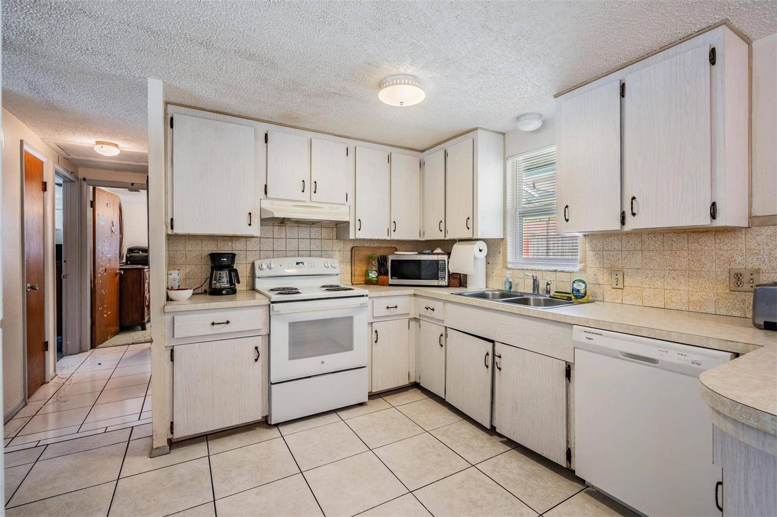 Port Richey, FL 34668,6611 RIDGE CREST DR