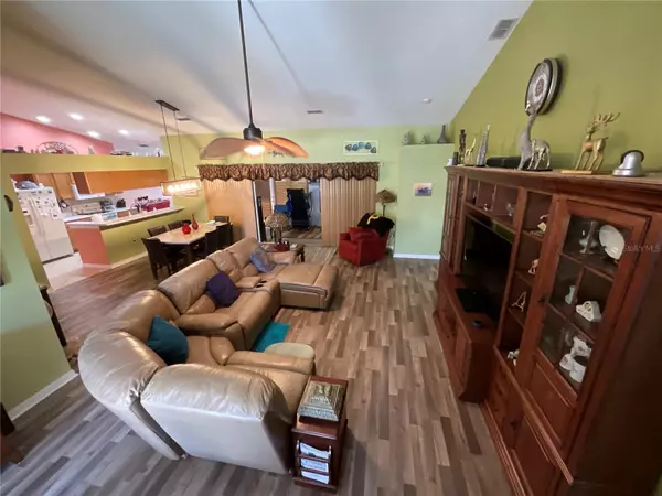 Hudson, FL 34667,18027 BAYWOOD FOREST DR